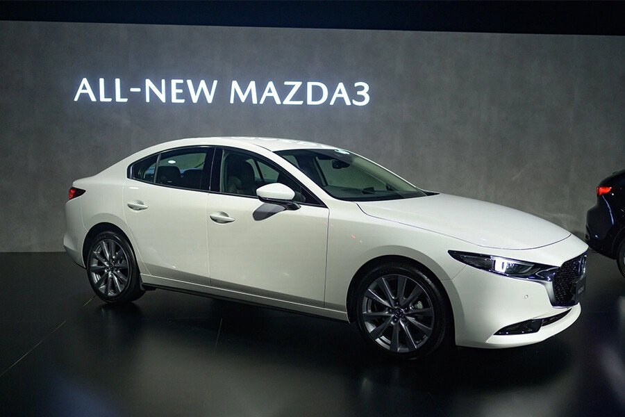 Mazda 3 Luxury 2022 - Hình 1