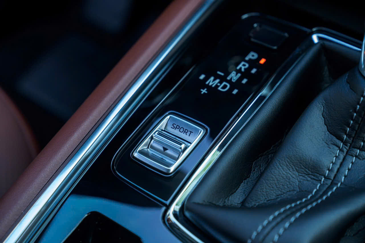 new-mazda-cx-8-1147-17